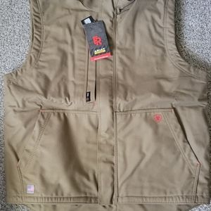 Ariat vest
